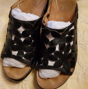 Dansko "Clarrisa" Black Leather Sandals